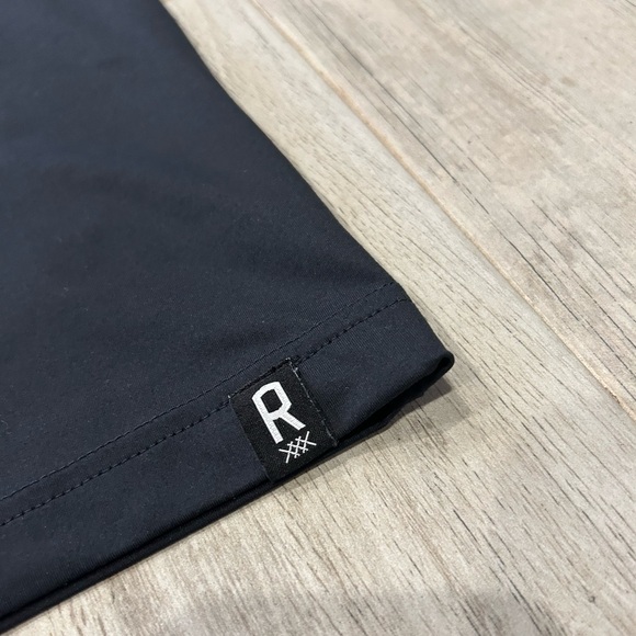 Mens Rhône Essentials Workout Shirt, M - Picture 3 of 3